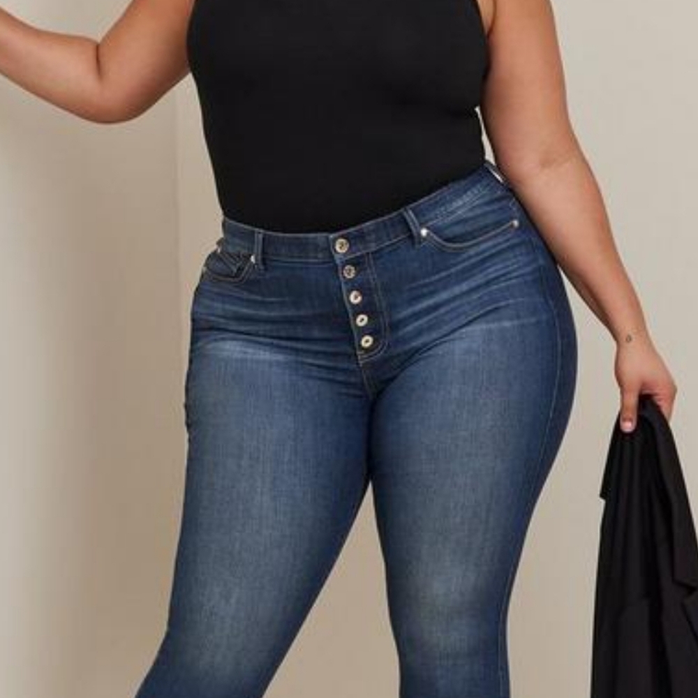 Torrid denim first at fit flare 26R C1